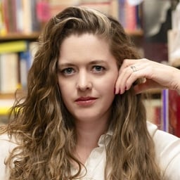 Photo of author Jenni Howell